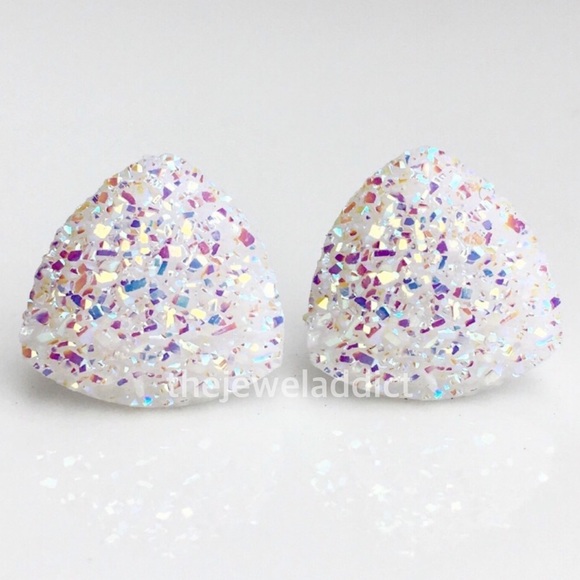 3 for 15🎀lg Opal white faux Druzy triangle studs - Picture 2 of 5